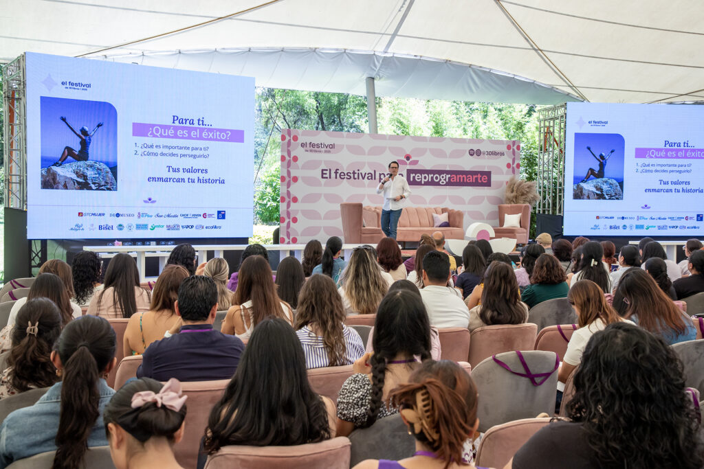 ReprogrAmarte_30Libros_20 Julio 2025_0480_RMussapp copy